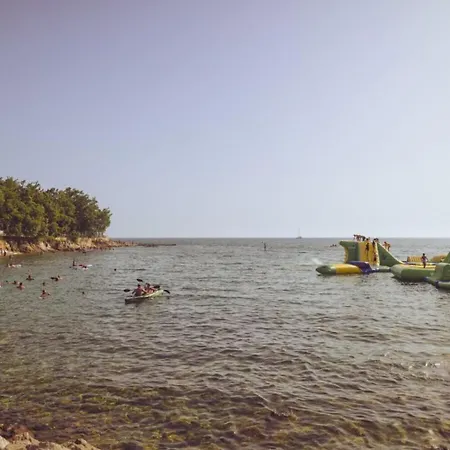 Bijela Uvala - Roan Kamp