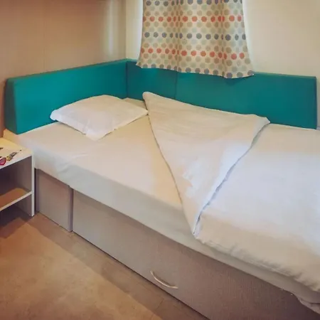 Bijela Uvala - Roan Camping